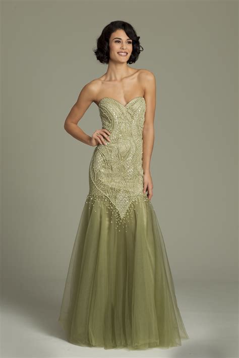 Women's Designer Dresses & Evening Gowns 